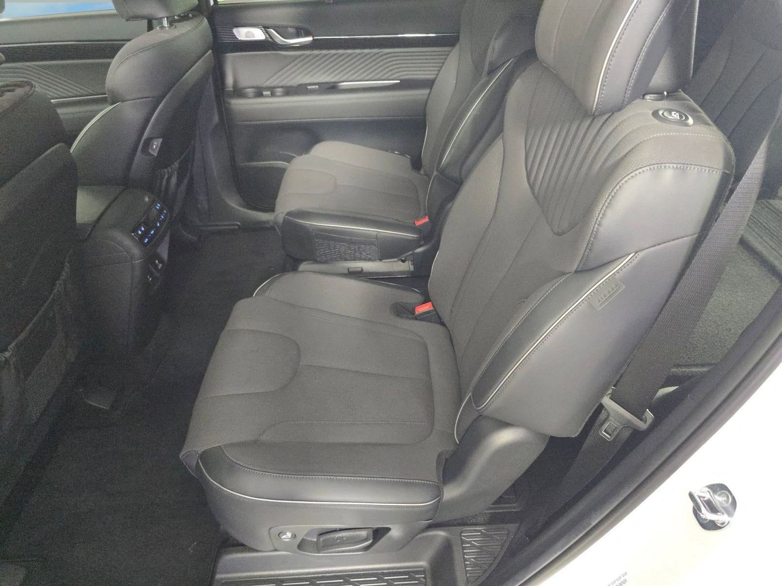 2025 Hyundai Palisade Calligraphy Night Edition - Photo 13