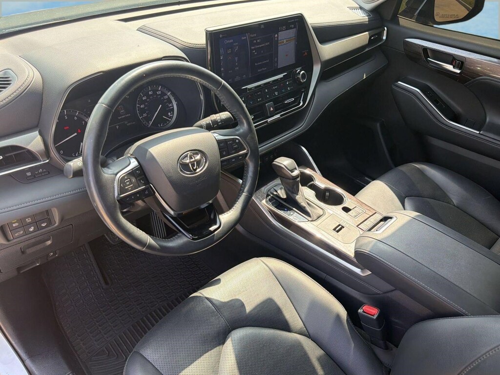Used 2021 Toyota Highlander Limited SUV
