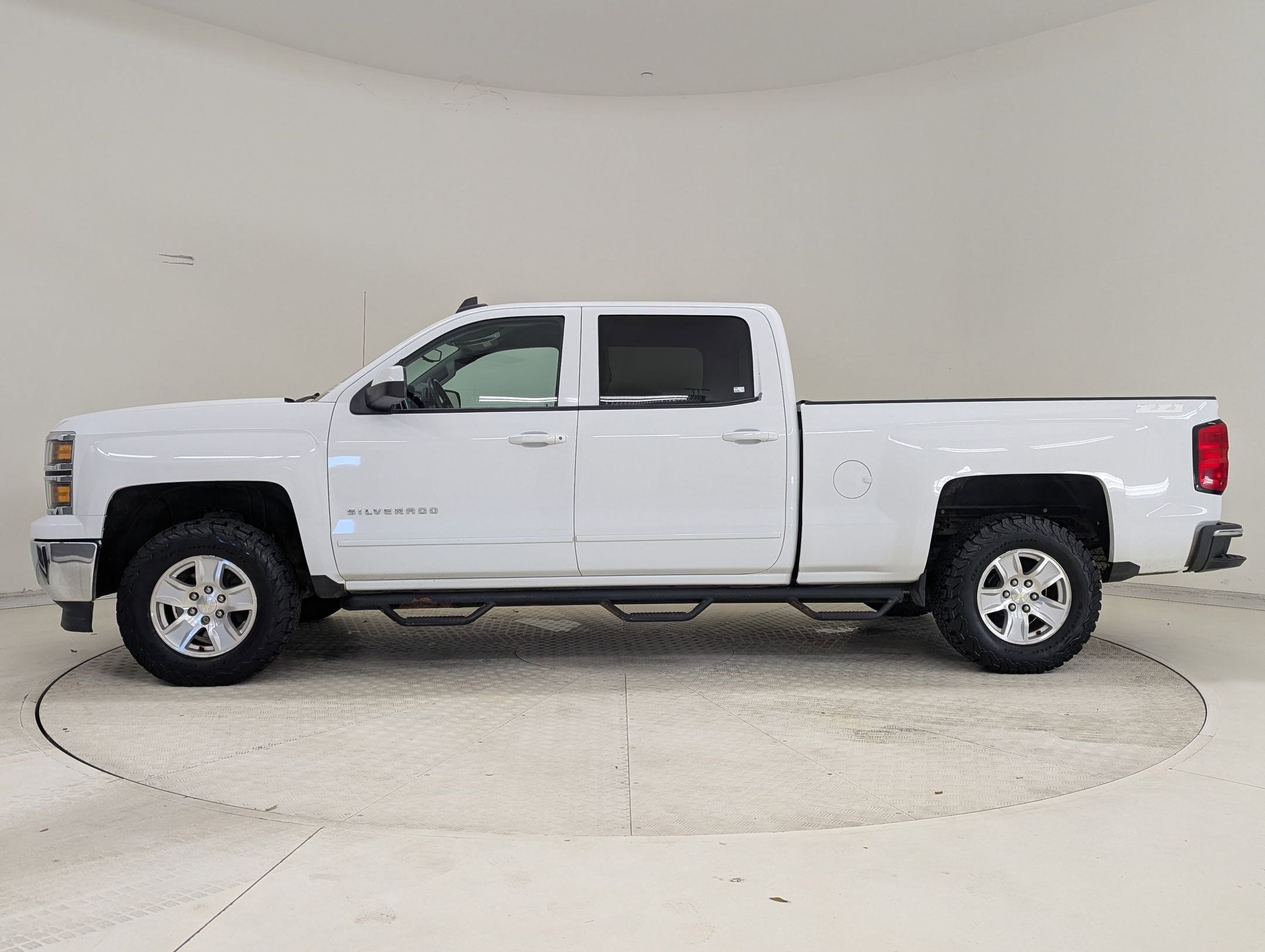Used 2015 Chevrolet Silverado 1500 LT with VIN 3GCUKREC0FG420560 for sale in Nederland, TX