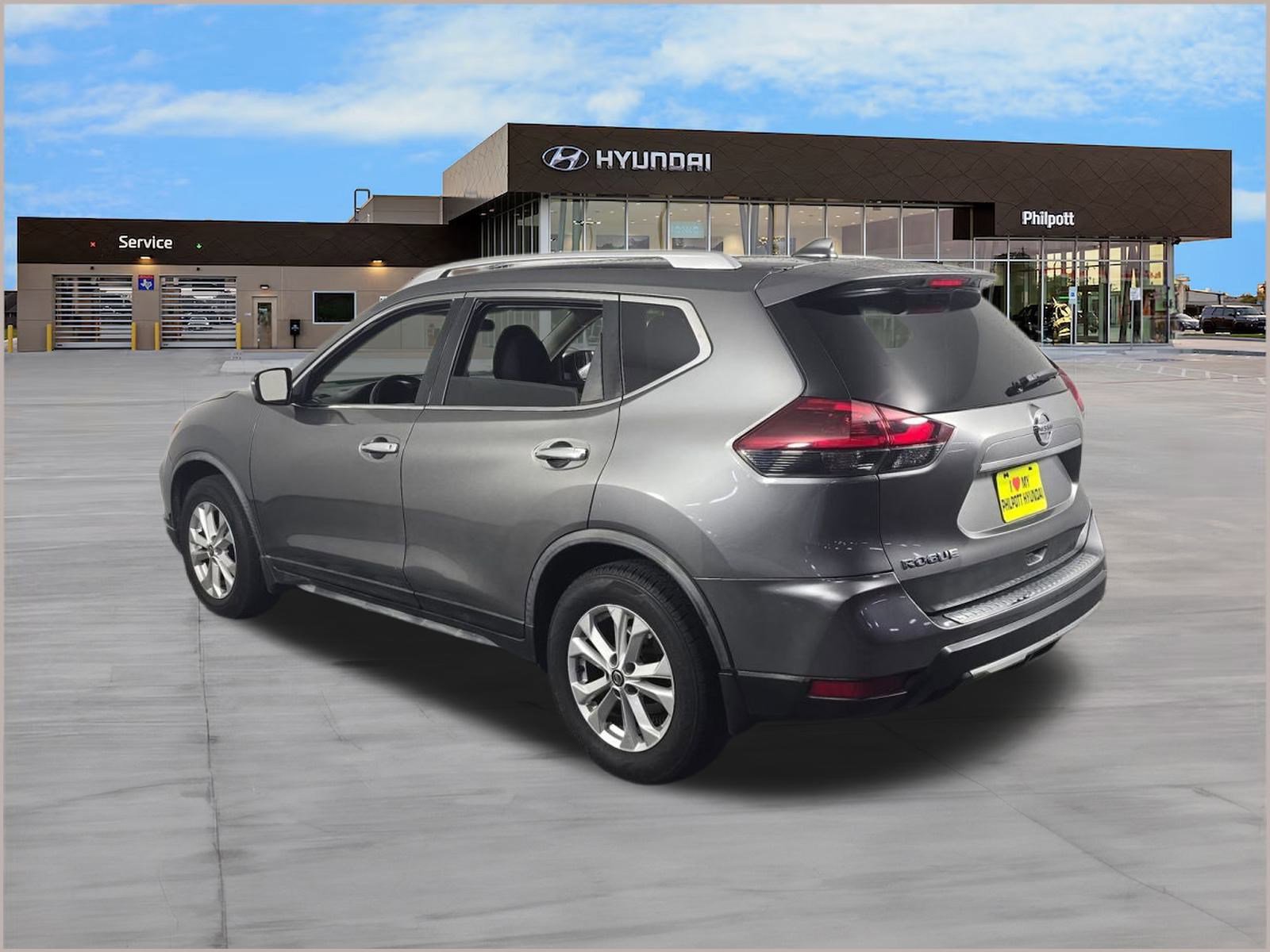 2018 Nissan Rogue S photo 2