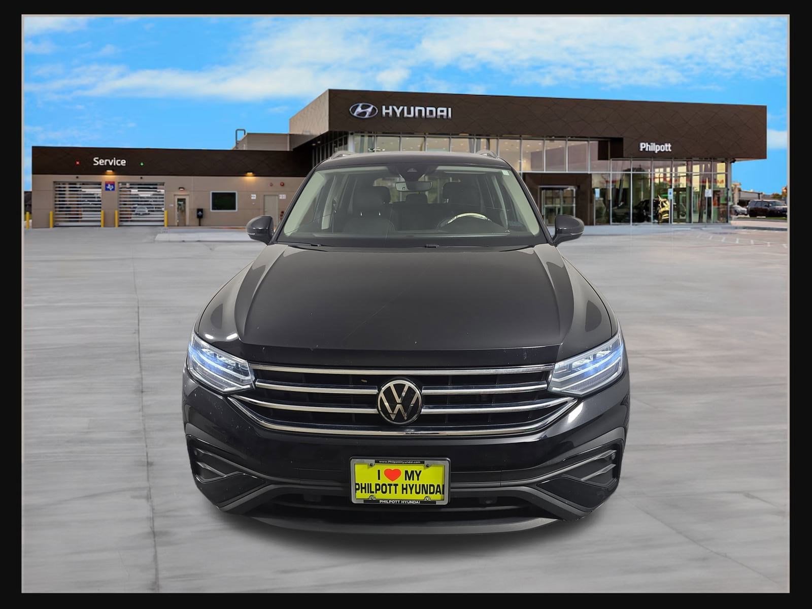 Used 2023 Volkswagen Tiguan SE with VIN 3VV3B7AX3PM081659 for sale in Nederland, TX