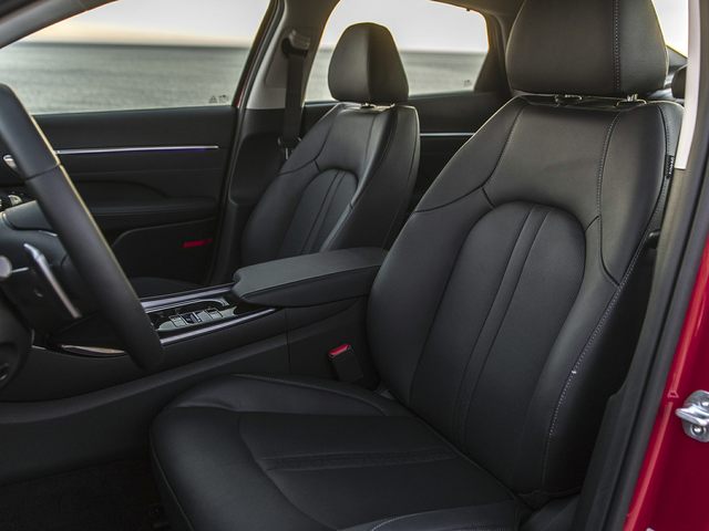 Hyundai Sonata Hybrid interior