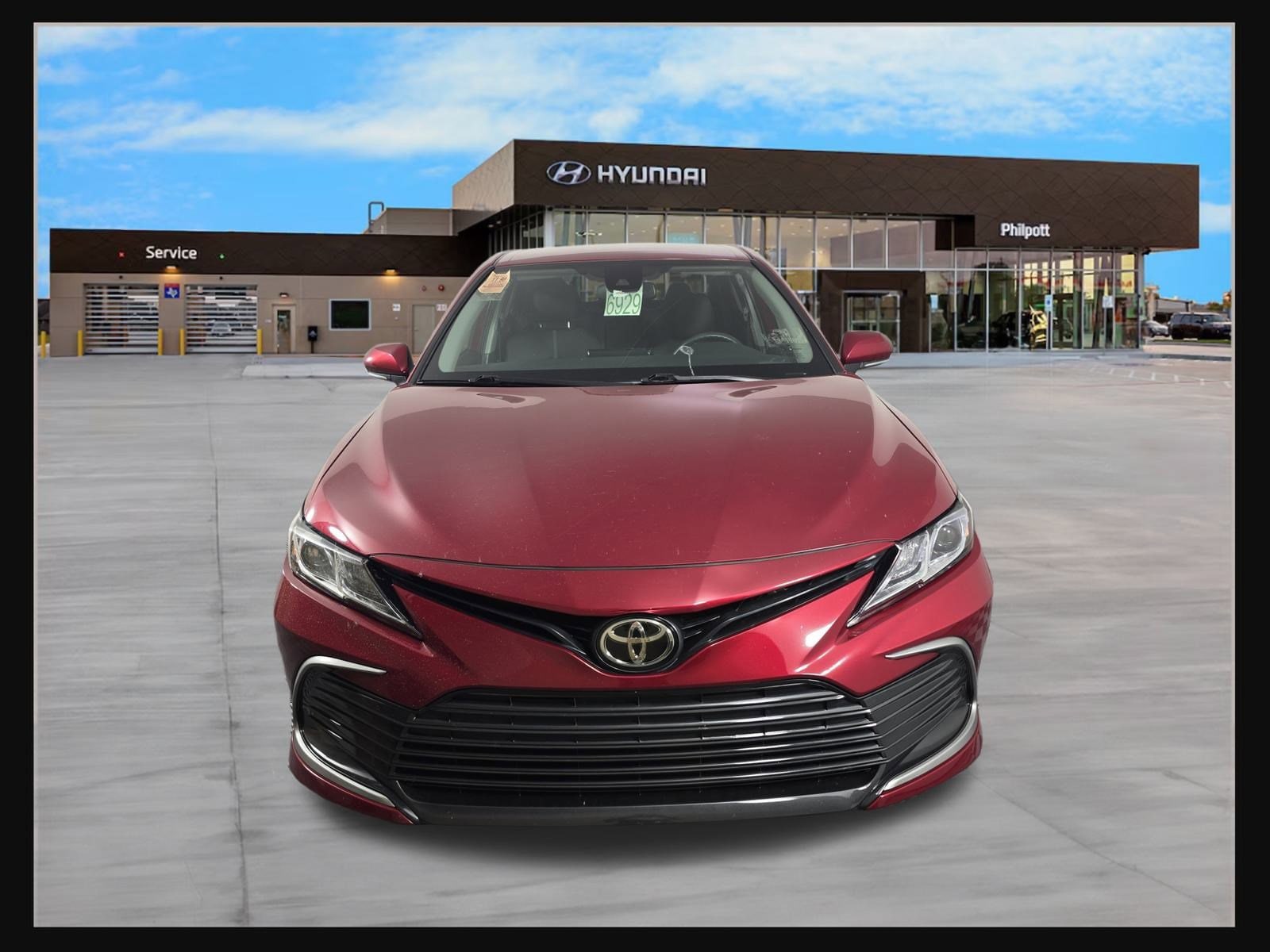 Used 2021 Toyota Camry LE with VIN 4T1R11AK6MU612580 for sale in Nederland, TX