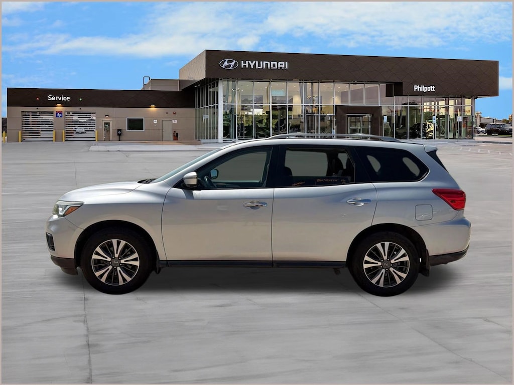 Used 2017 Nissan Pathfinder SL SUV