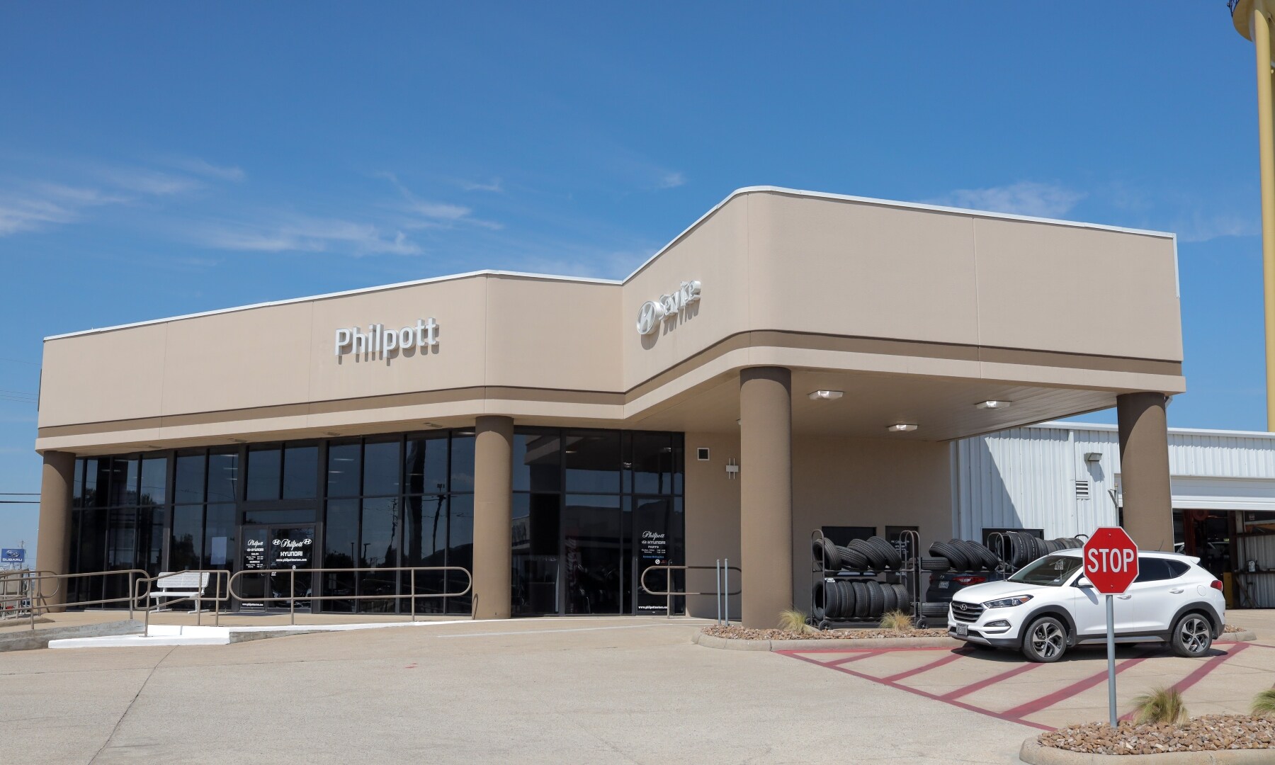 Hyundai Dealership Serving Orange, TX Philpott Hyundai