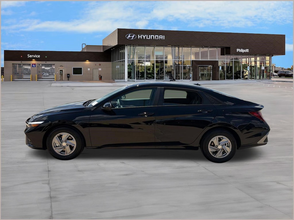 New 2026 Hyundai Elantra SE Sedan