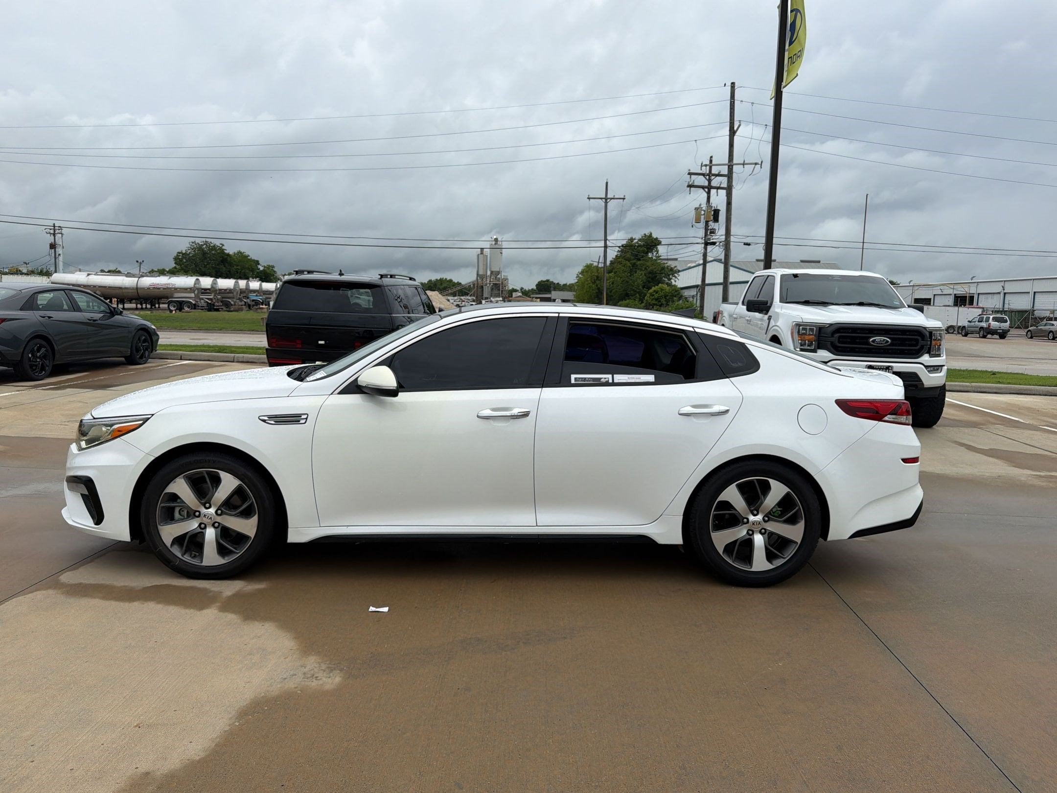 Optima S Sedan