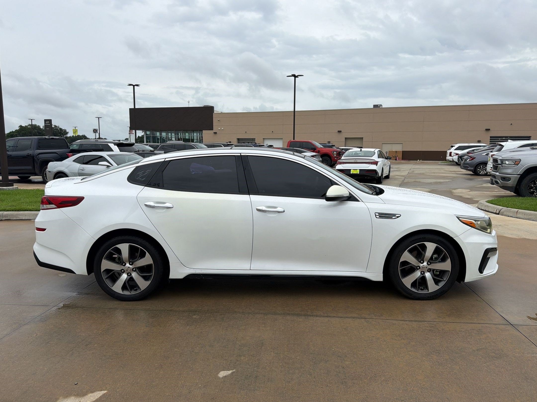 Optima S Sedan