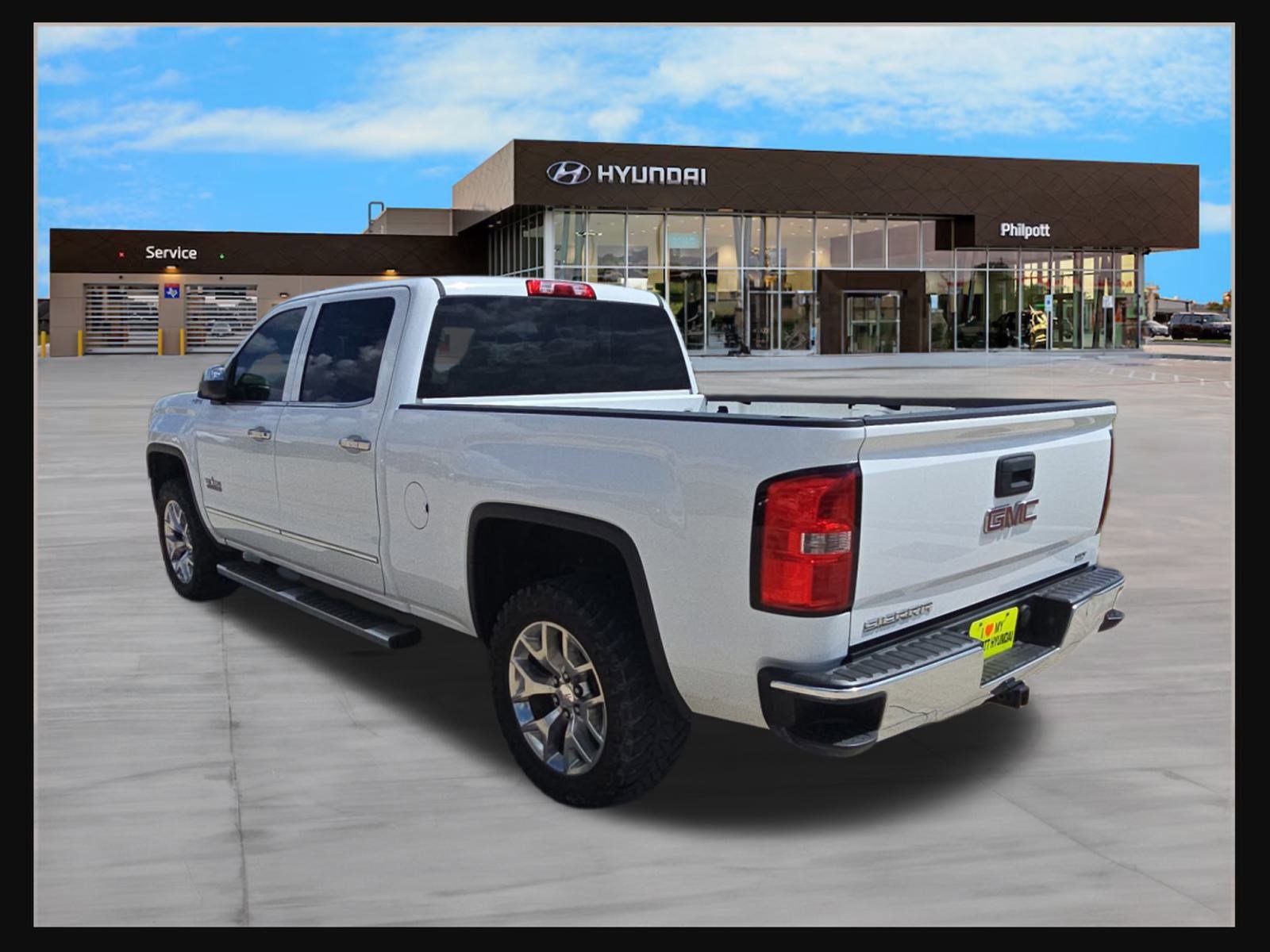 2015 Gmc Sierra SLT photo 2