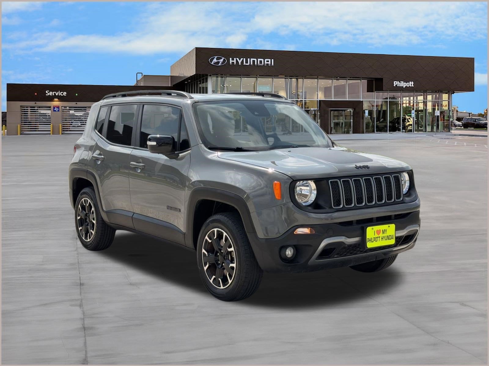 Renegade Latitude SUV