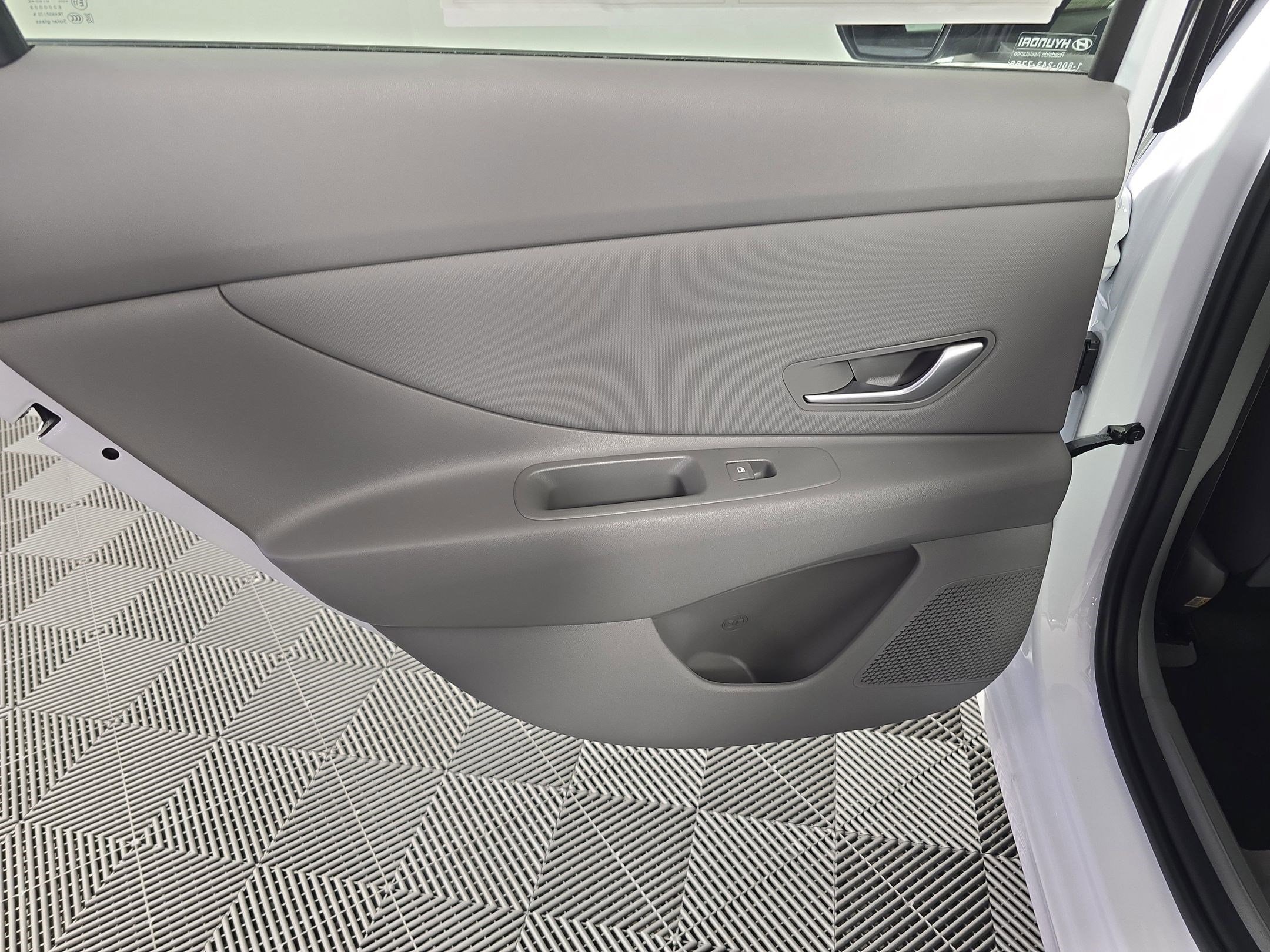 2025 Hyundai Elantra SEL - Photo 25