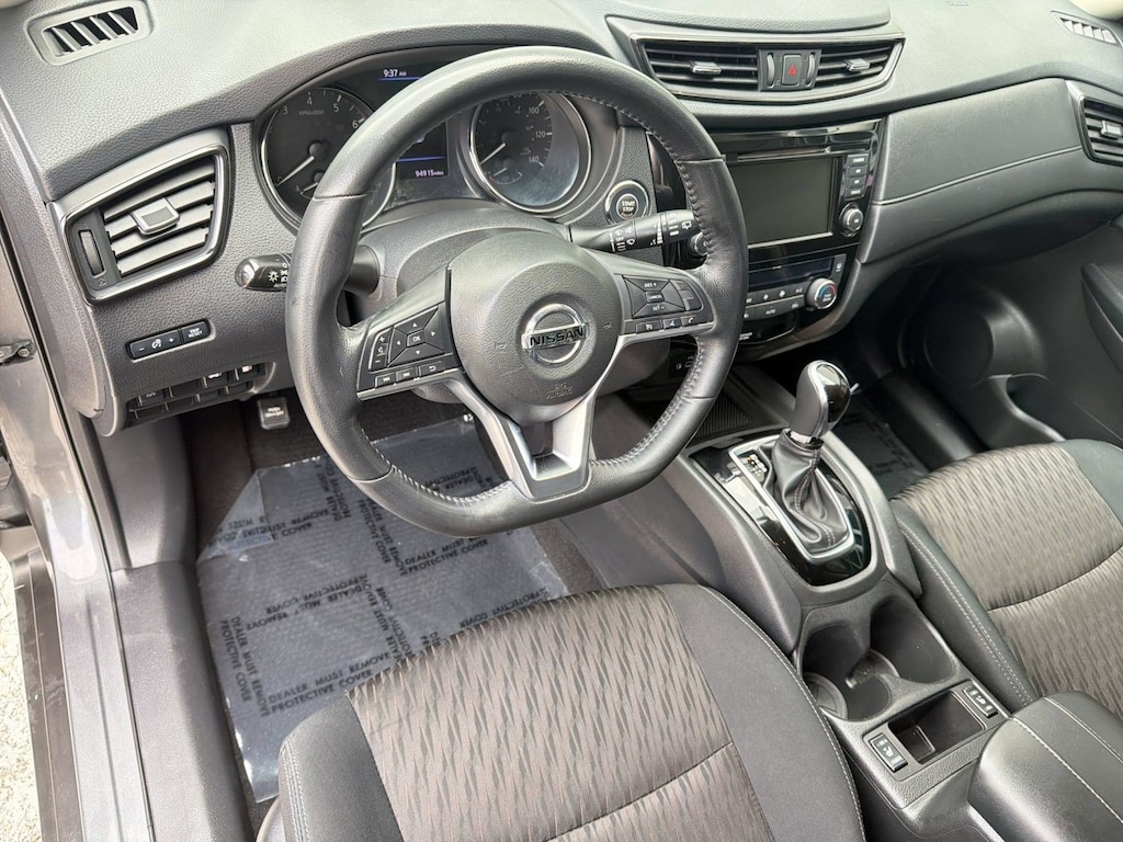 Used 2018 Nissan Rogue SV SUV