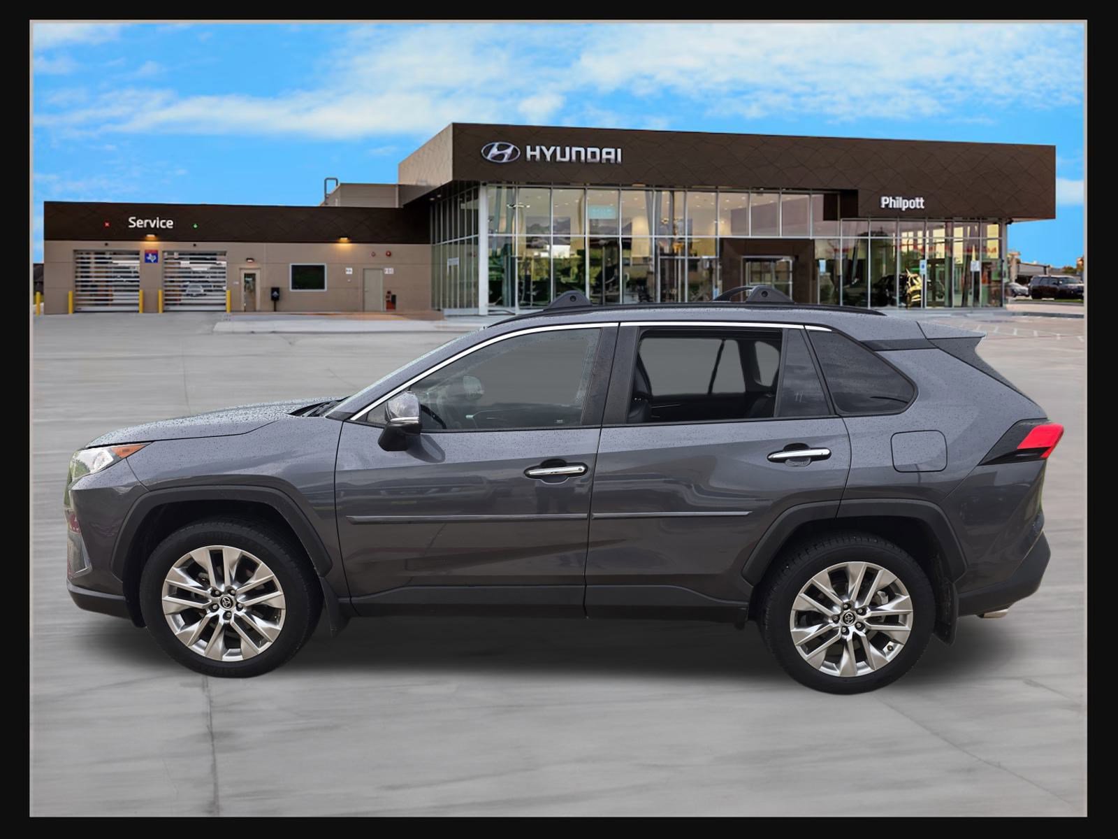 2019 Toyota RAV4 Limited photo 4