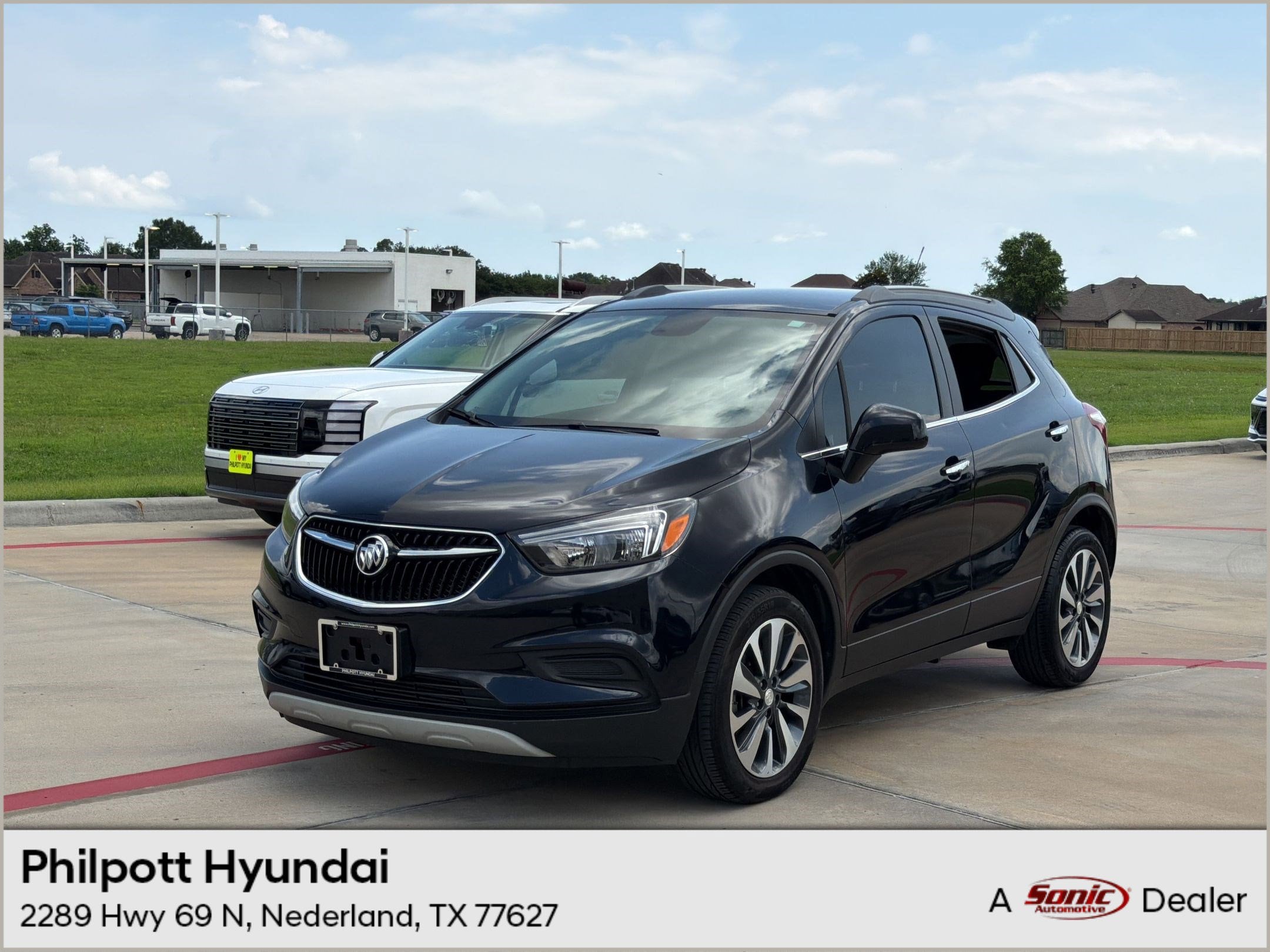 2022 Buick Encore Preferred's photo