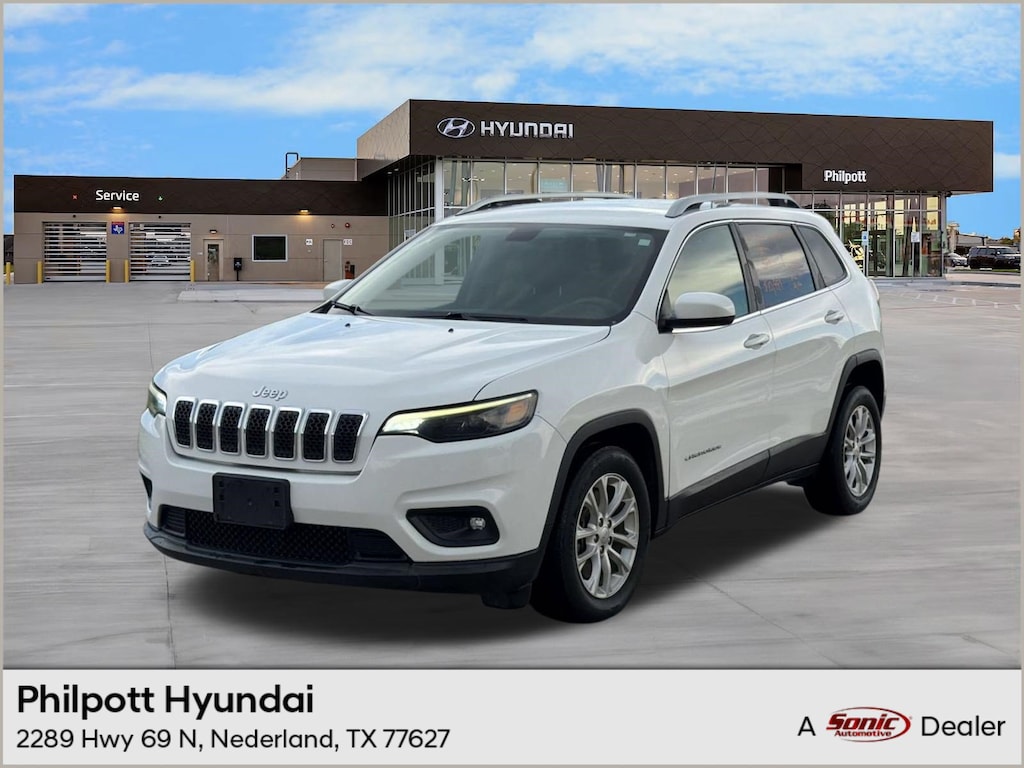 Used 2019 Jeep Cherokee Latitude FWD SUV