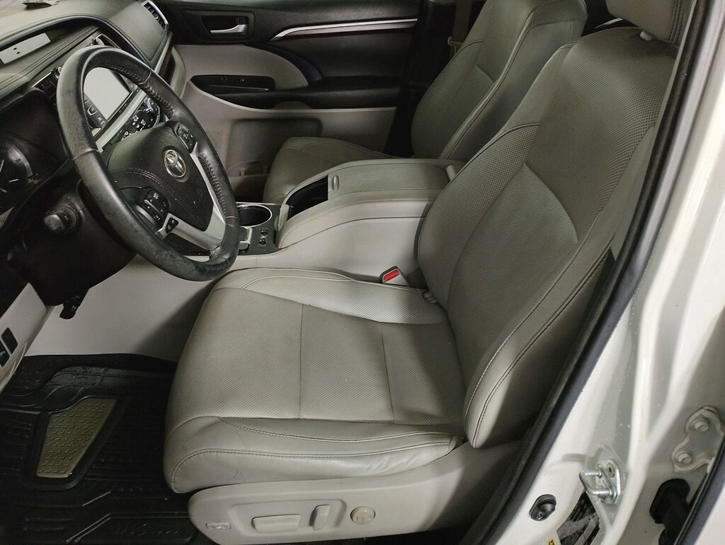 Used 2016 Toyota Highlander Limited V6 SUV