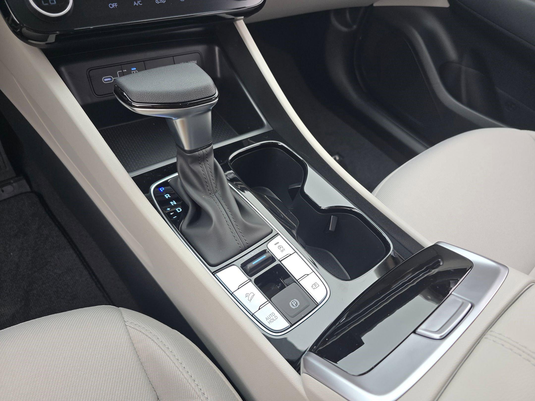 2026 Hyundai Tucson SEL - Photo 16
