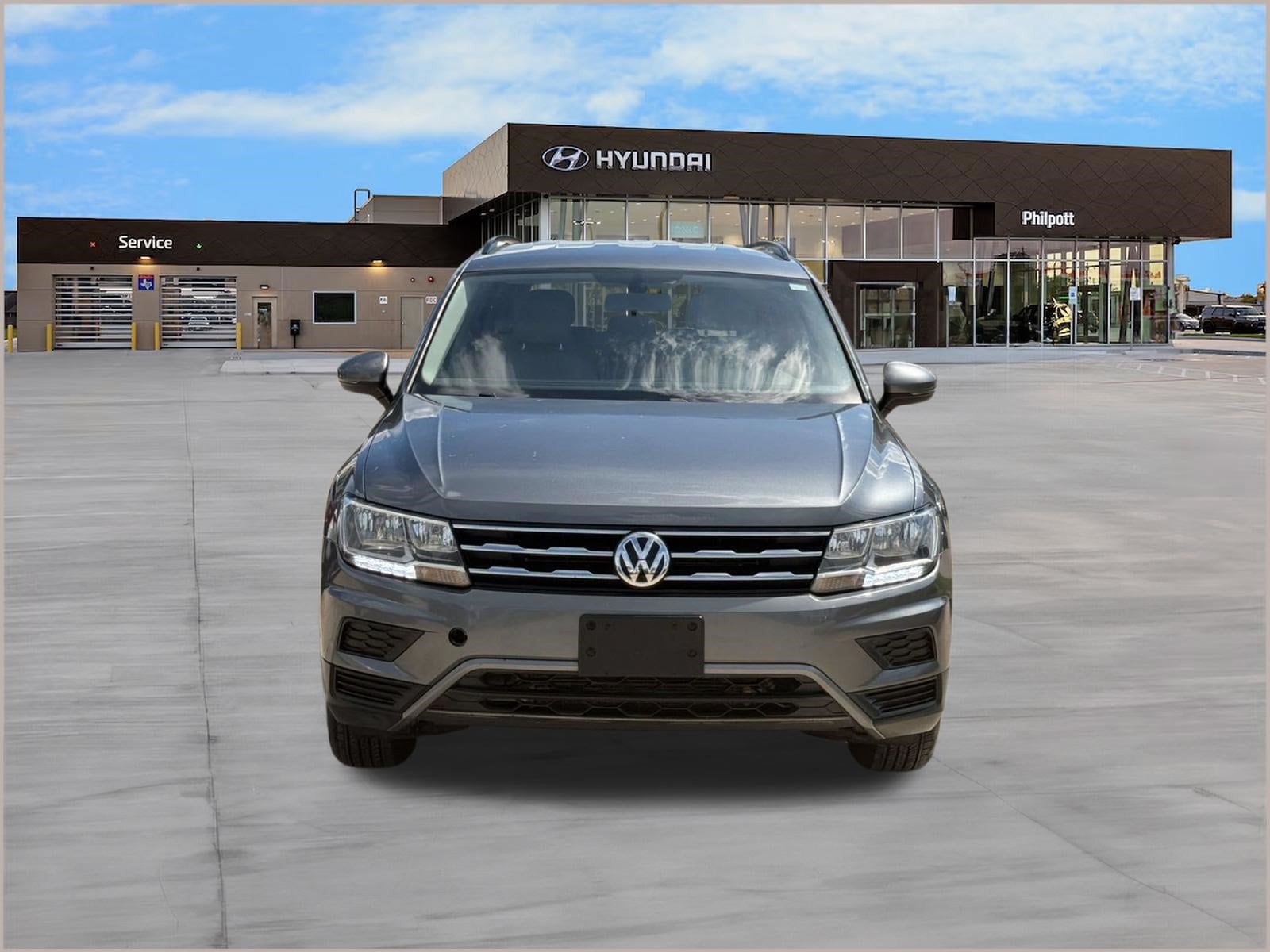 Tiguan 2.0T SE SUV