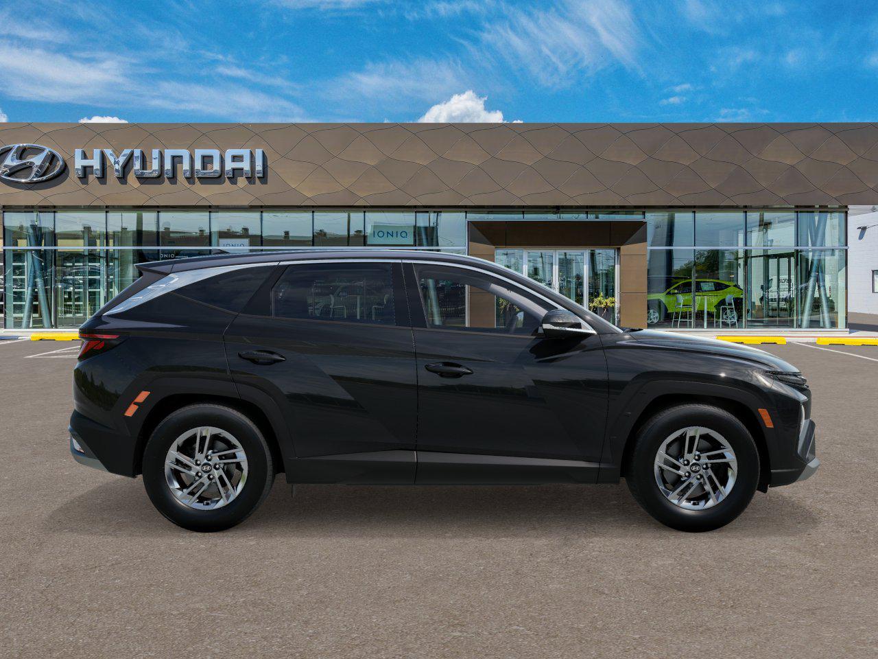 Tucson SE FWD SUV