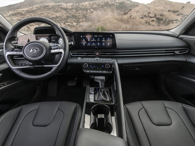 Hyundai Elantra Hybrid interior