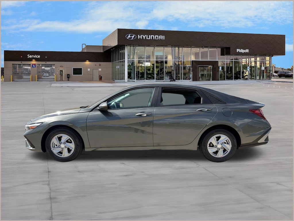 New 2026 Hyundai Elantra SE Sedan