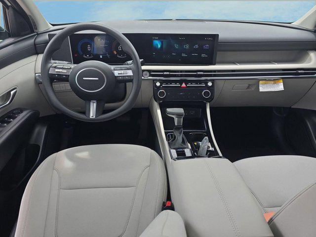 2025 Hyundai Tucson SEL - Photo 12