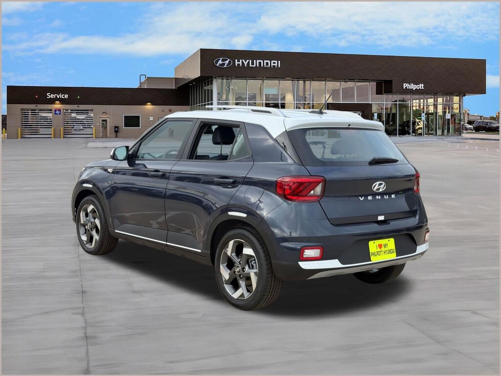 New 2026 Hyundai Venue SEL w/Two-Tone Roof SUV