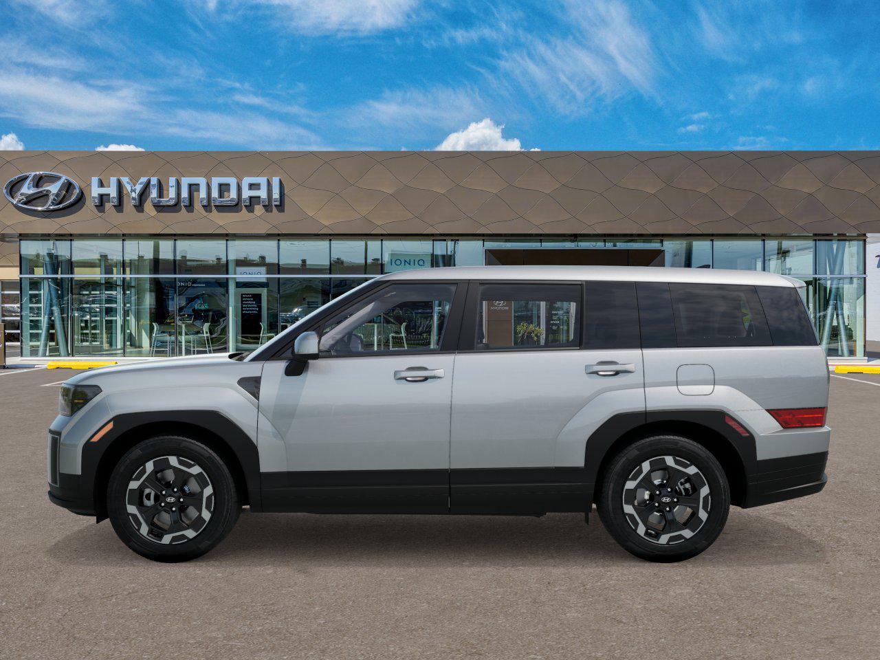 Santa Fe SE FWD SUV