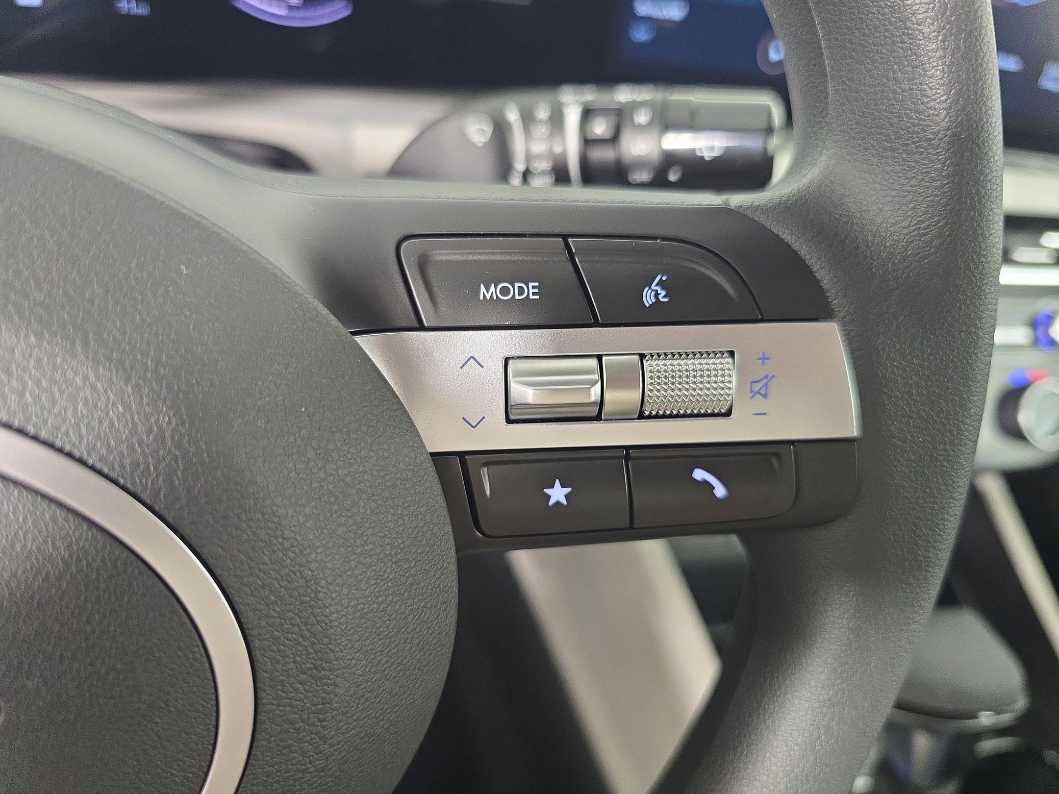 2025 Hyundai Tucson SEL - Photo 25