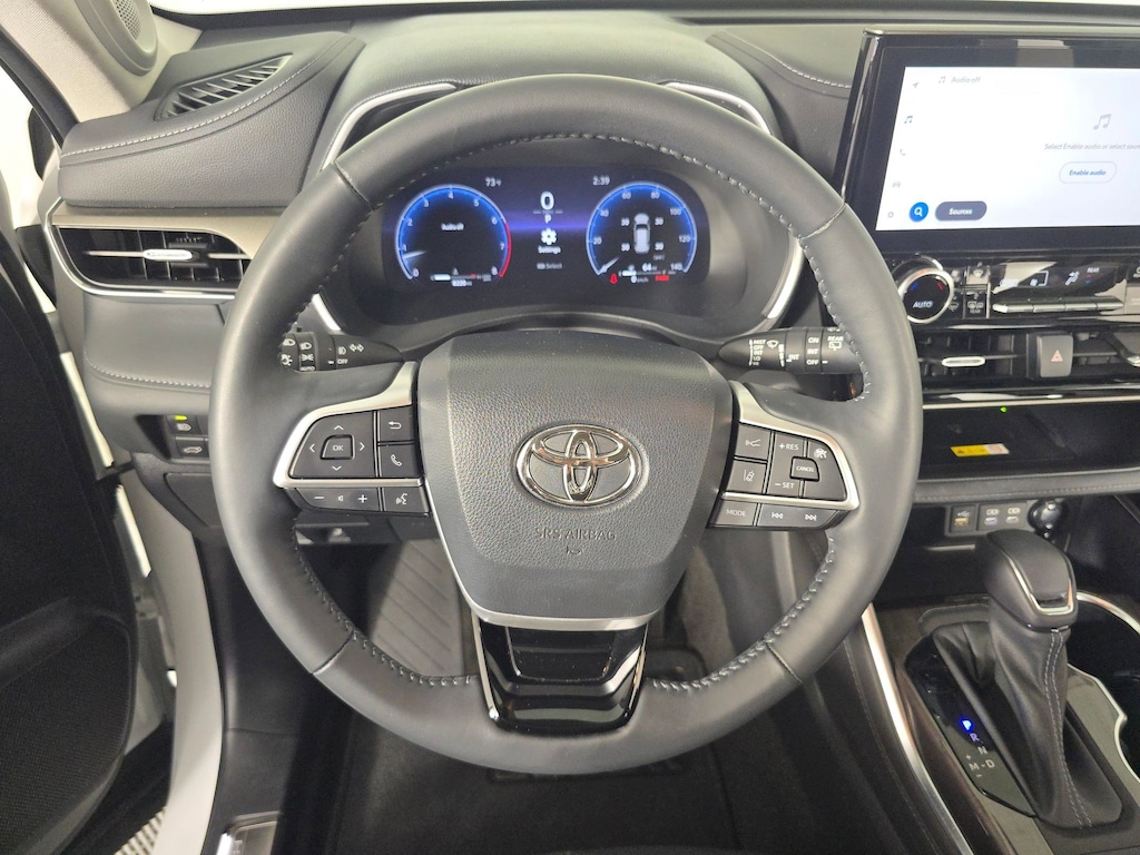 Used 2023 Toyota Highlander Limited SUV