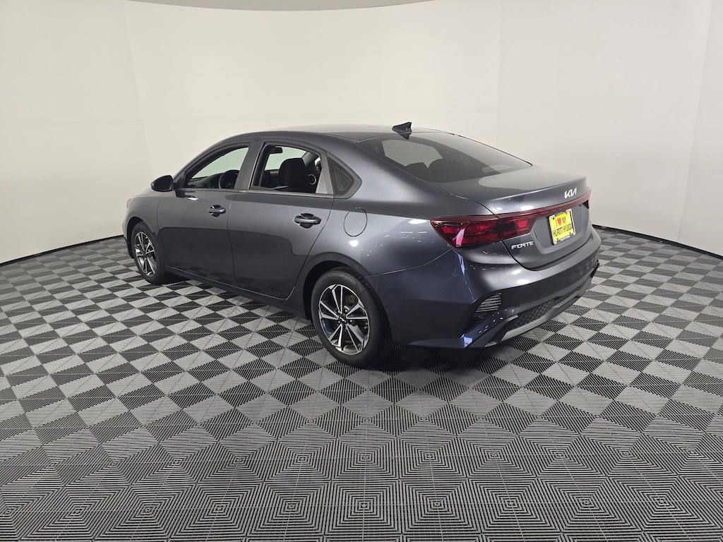 Used 2022 Kia Forte LXS Sedan