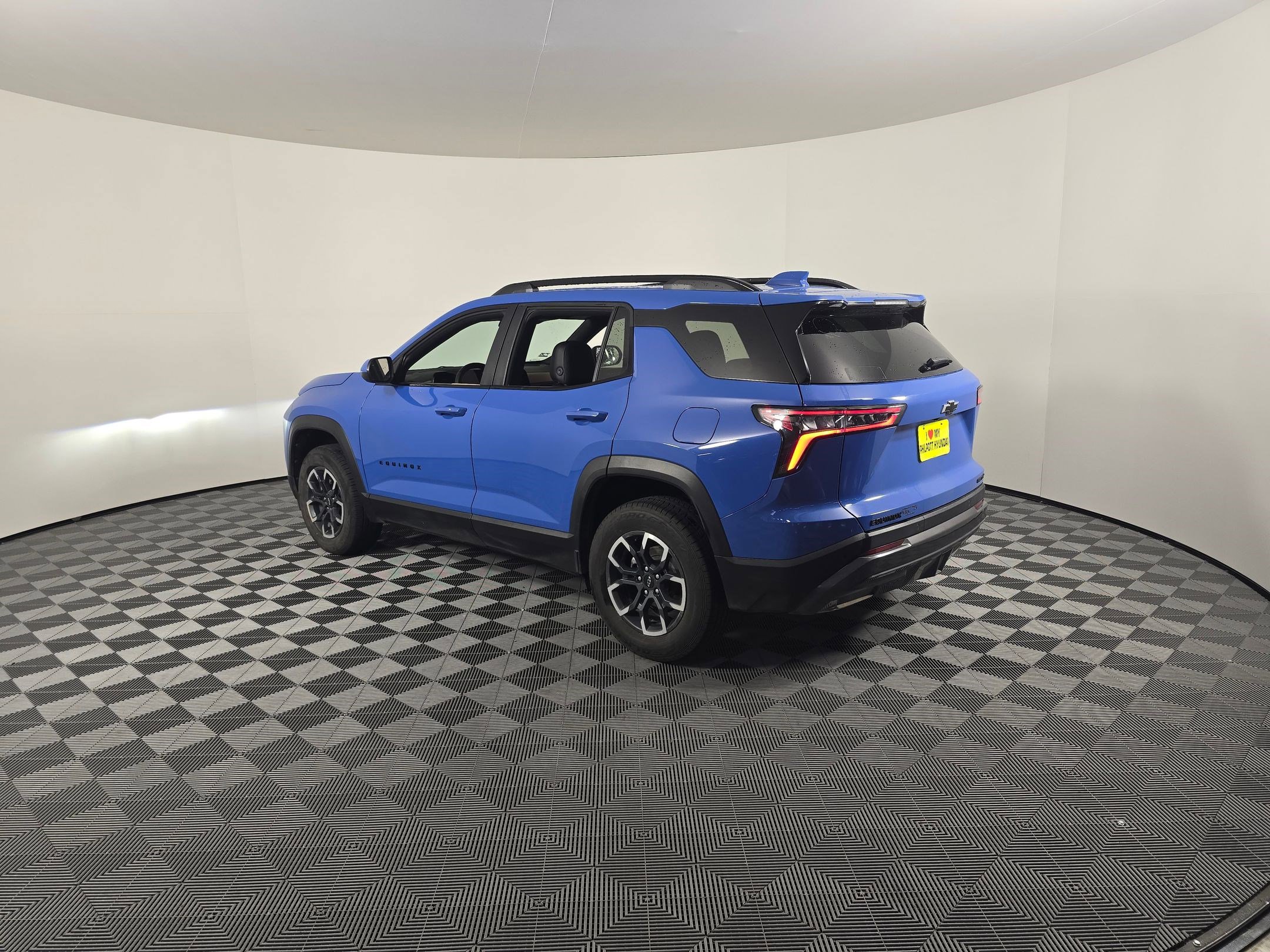 2025 Chevrolet Equinox ACTIV photo 3