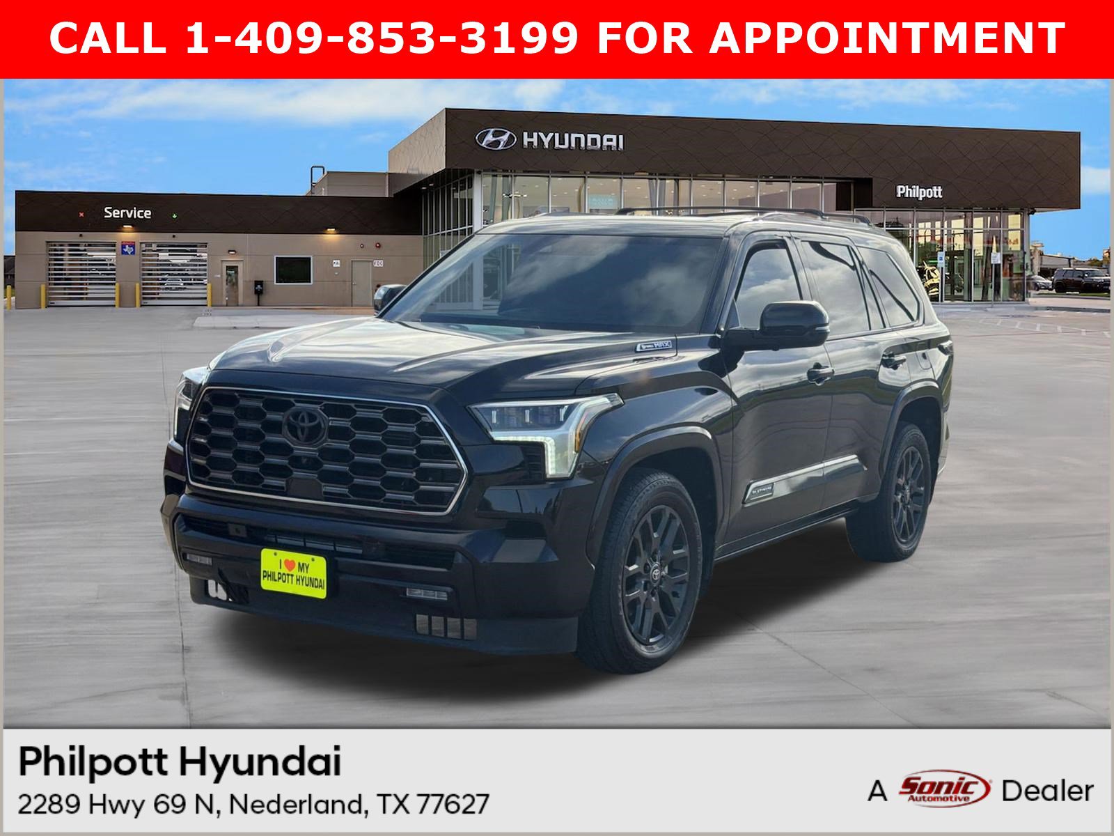 2025 Toyota Sequoia Platinum 4WD i-FORCE MAX Hybrid's photo
