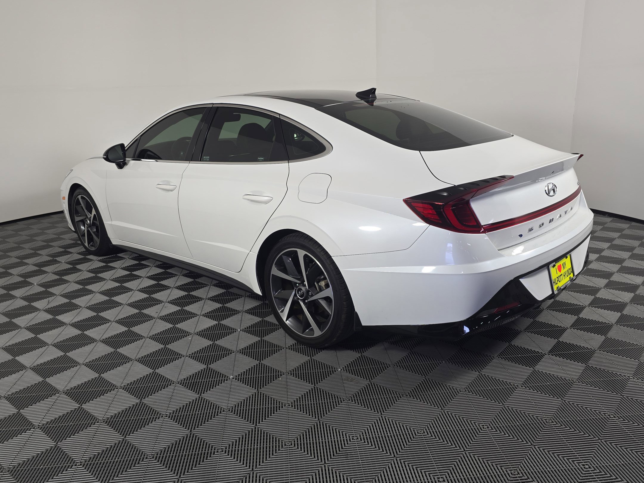 2022 Hyundai Sonata SEL Plus photo 3