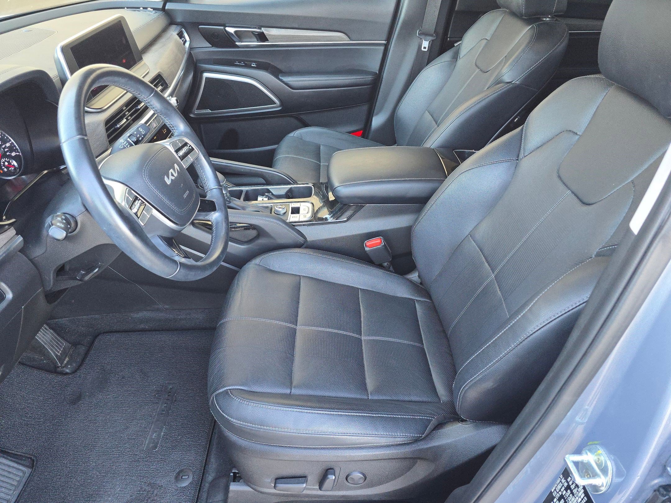 2022 Kia Telluride EX photo 3