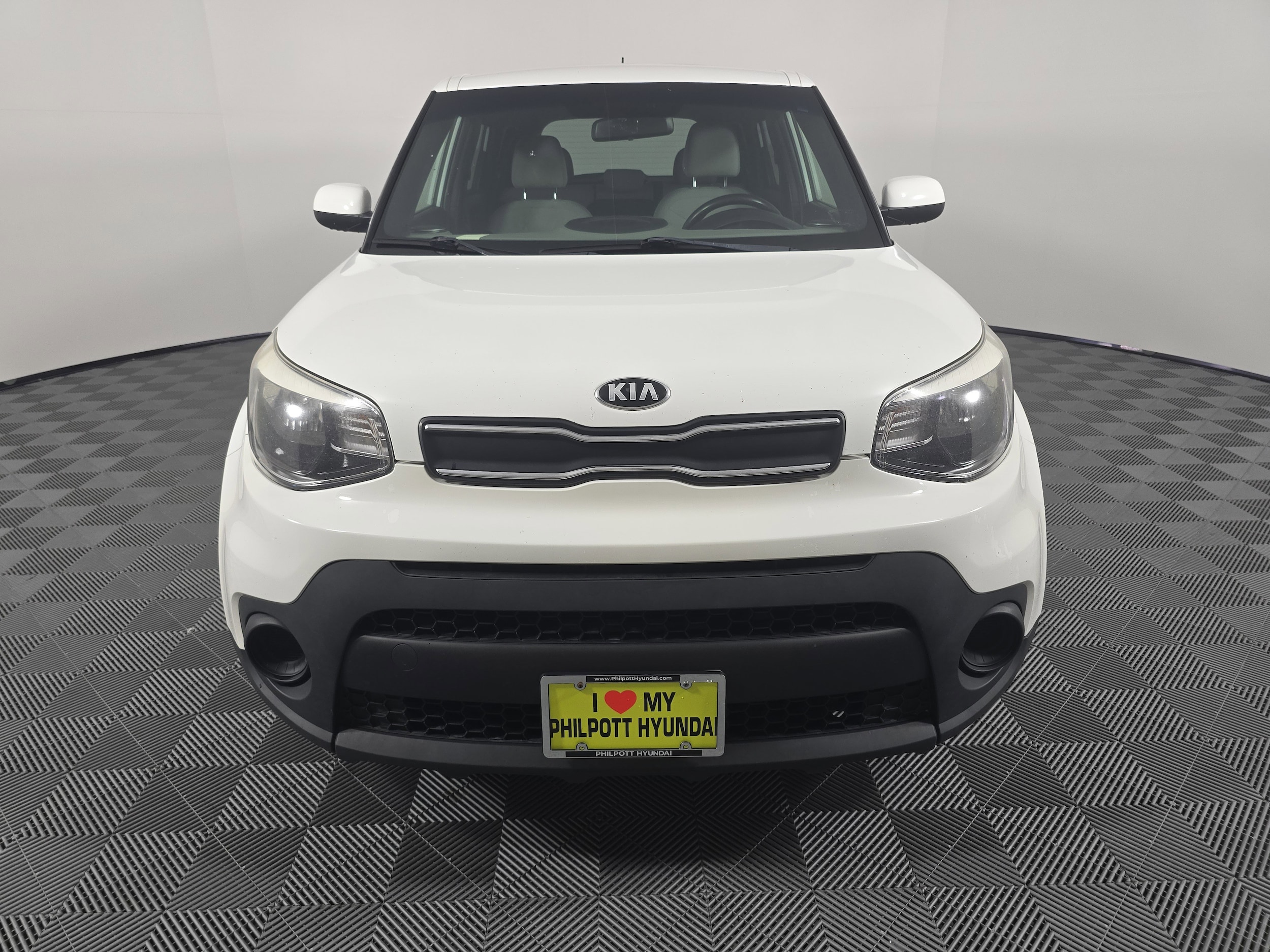 Used 2017 Kia Soul Base with VIN KNDJN2A27H7450877 for sale in Nederland, TX