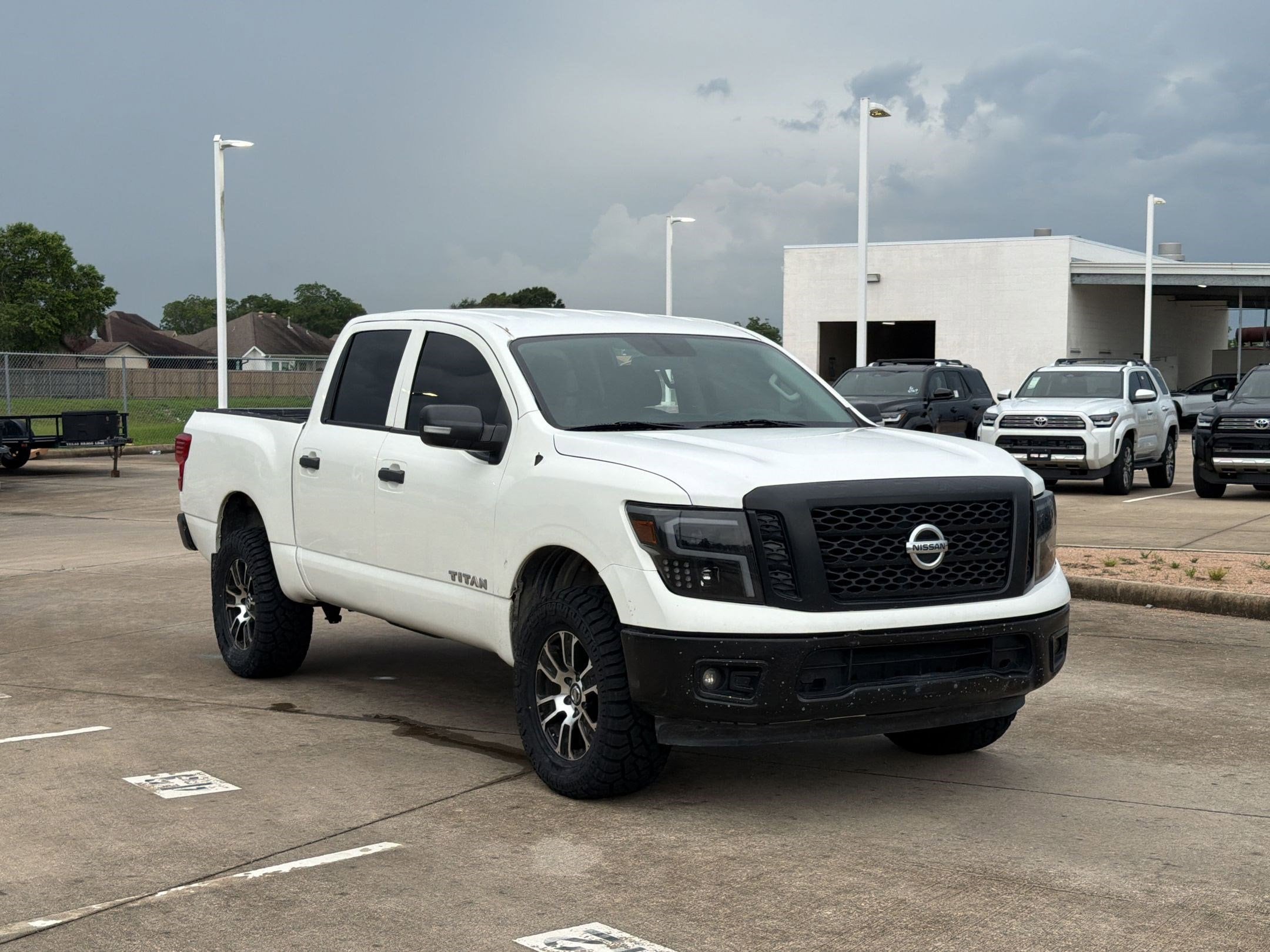 Titan S Truck Crew Cab
