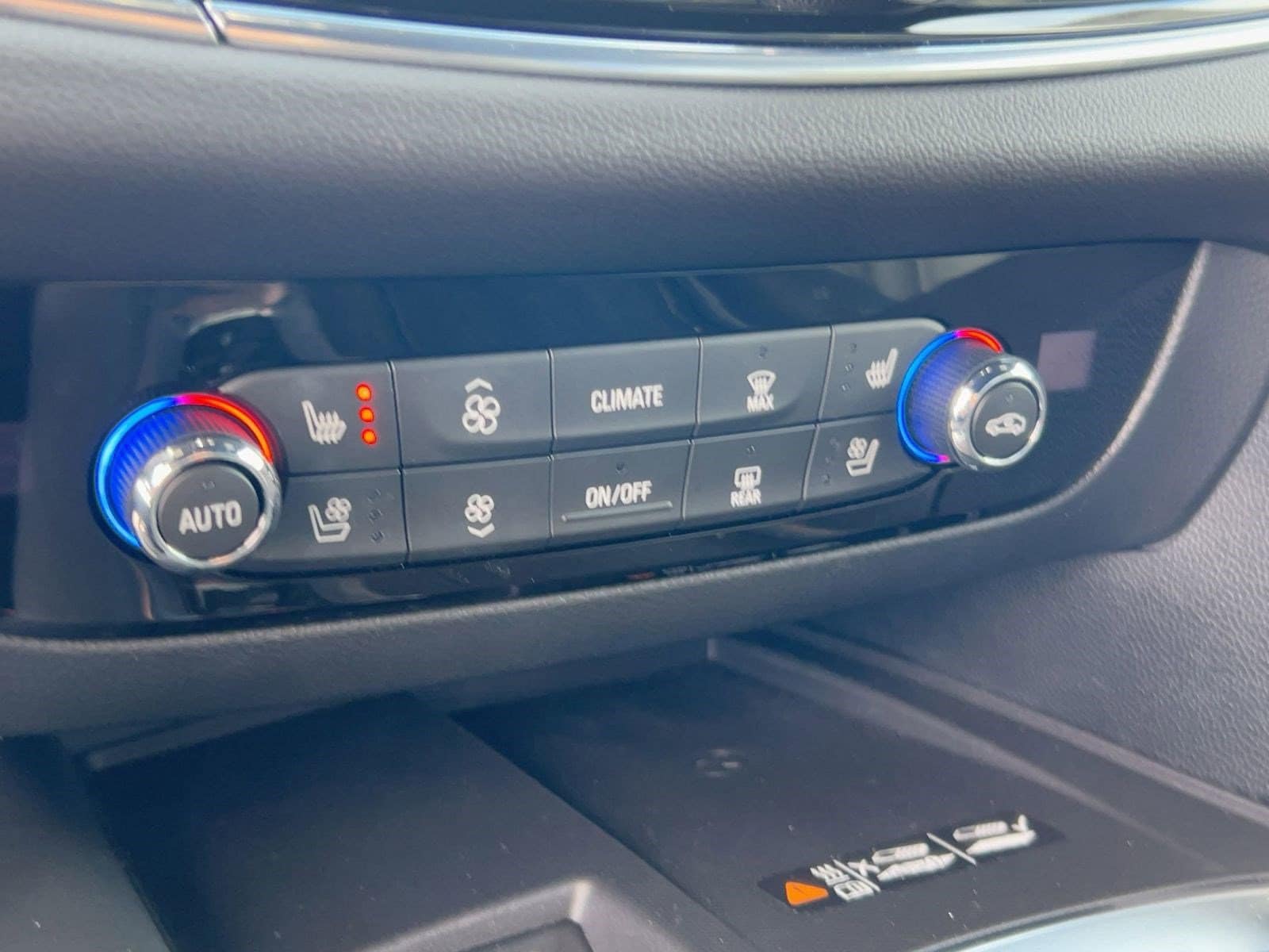 2024 Buick Enclave Avenir - Photo 18