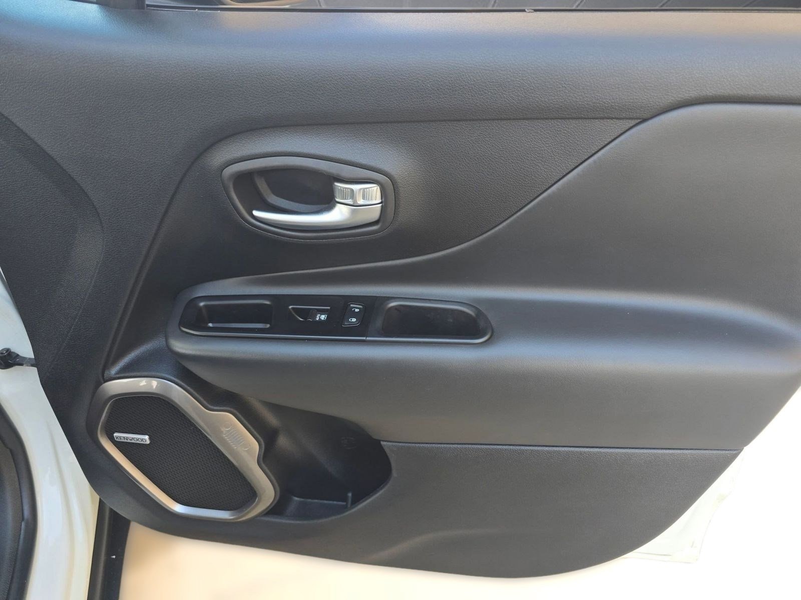 2020 Jeep Renegade Limited - Photo 21