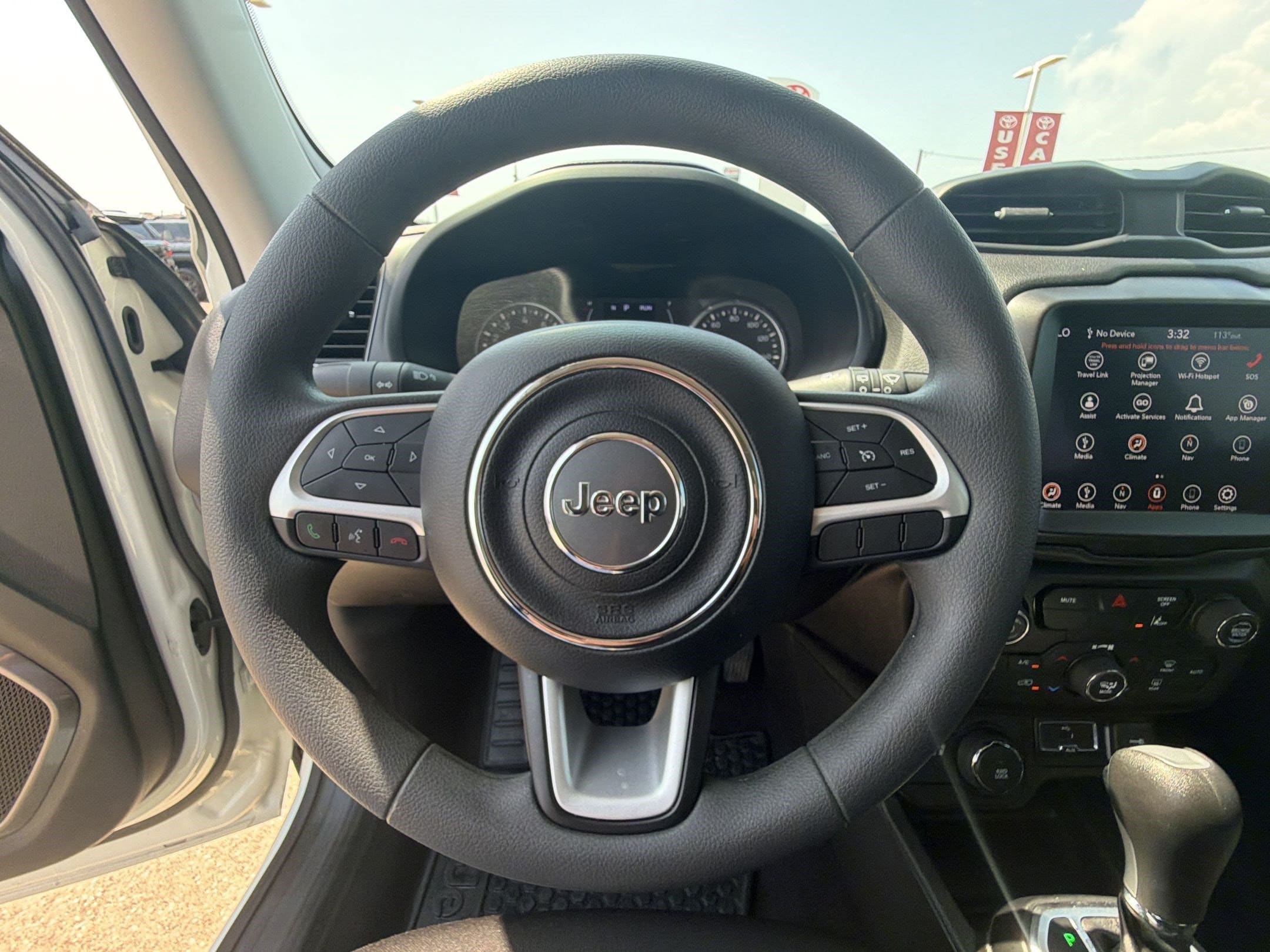 2023 Jeep Renegade Latitude - Photo 11
