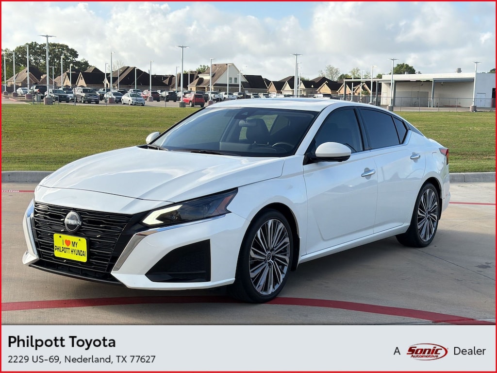 Used 2024 Nissan Altima 2.5 SL Sedan