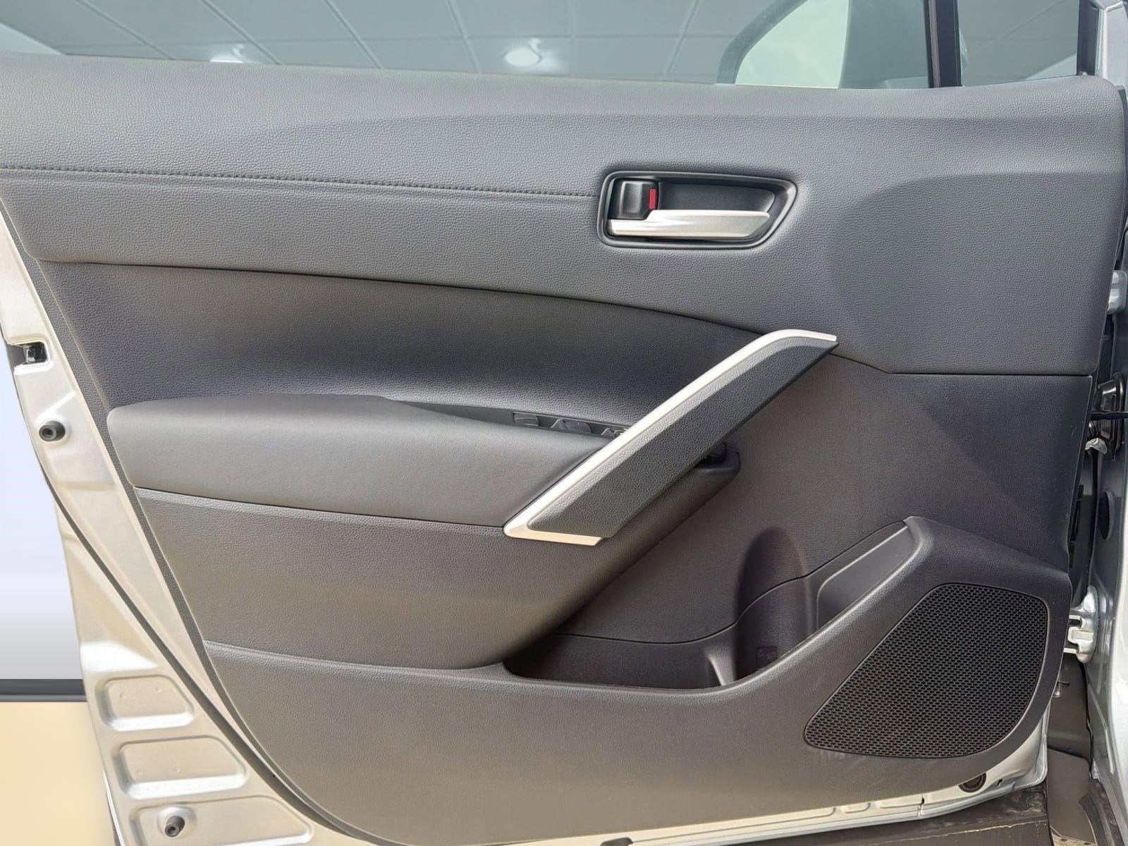 2026 Toyota Corolla Cross XLE - Photo 19