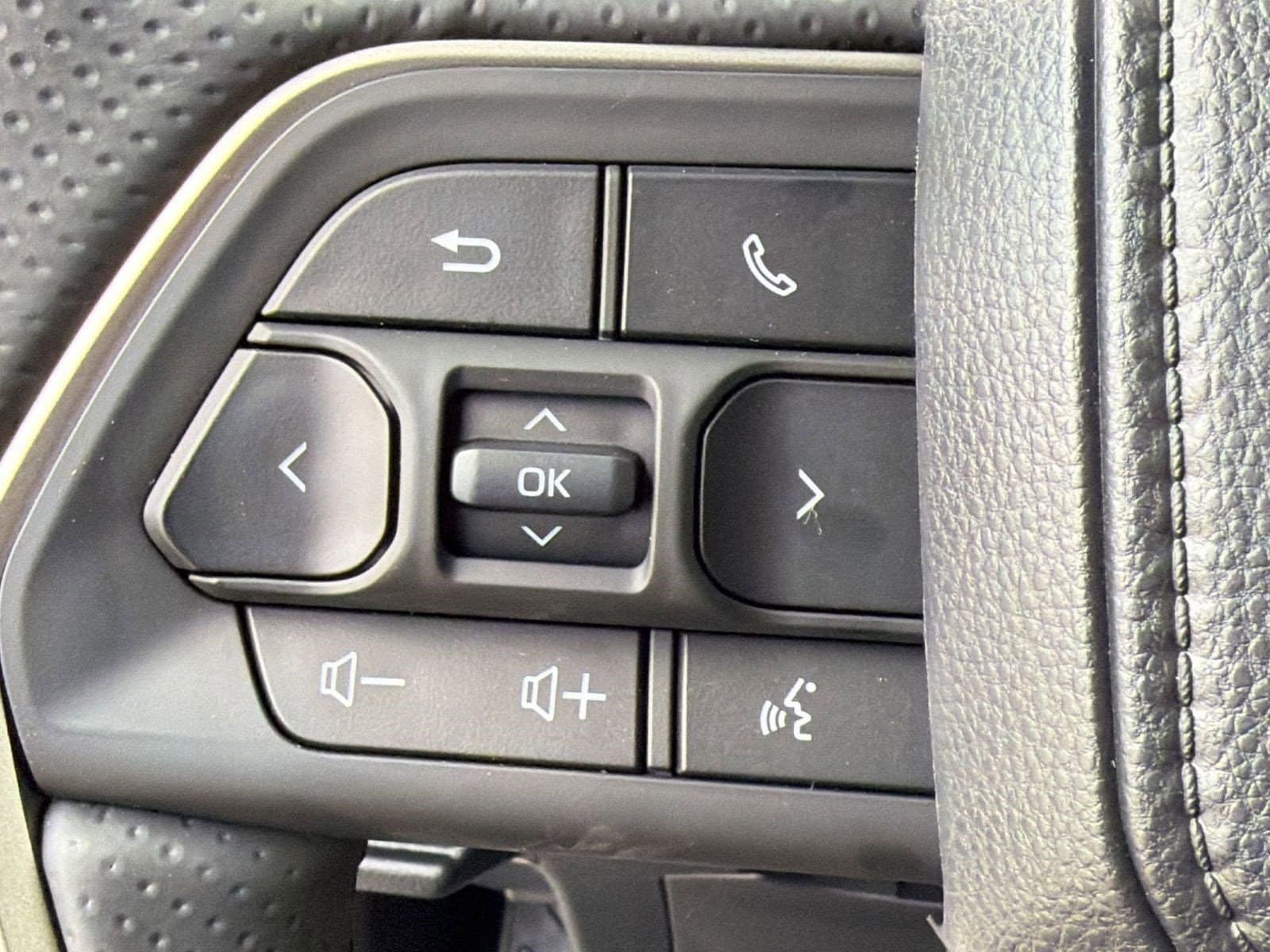 2026 Toyota 4Runner TRD Off-Road Premium - Photo 17