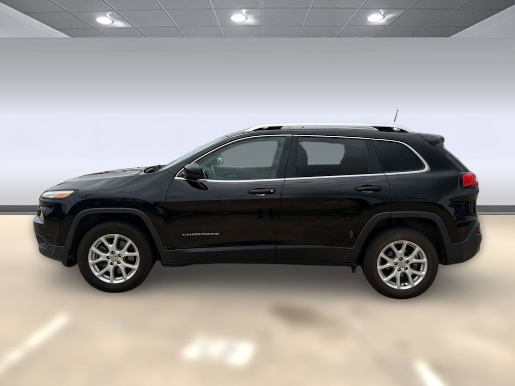 Used 2018 Jeep Cherokee Latitude Plus SUV