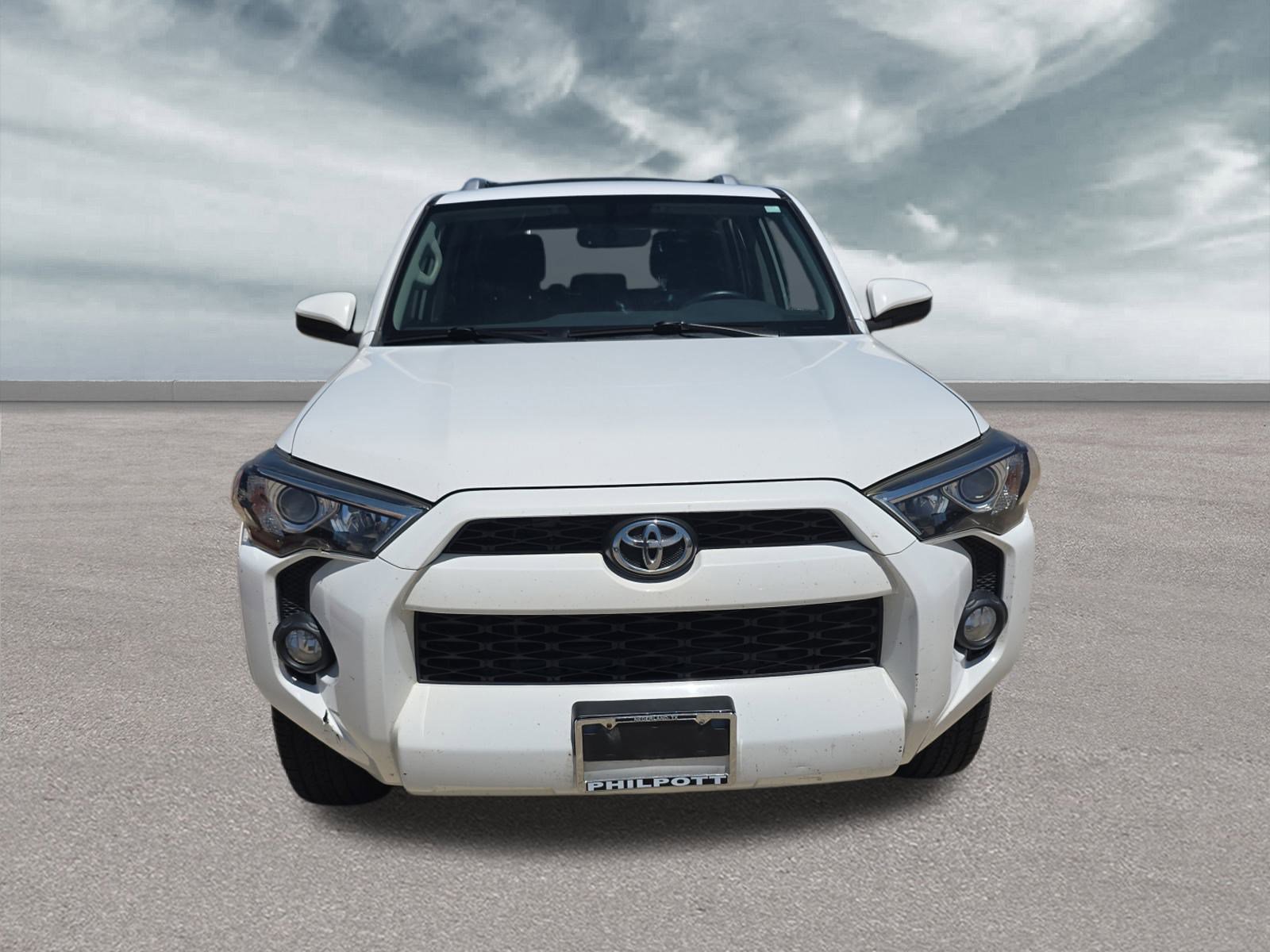 2018 Toyota 4Runner SR5 photo 2