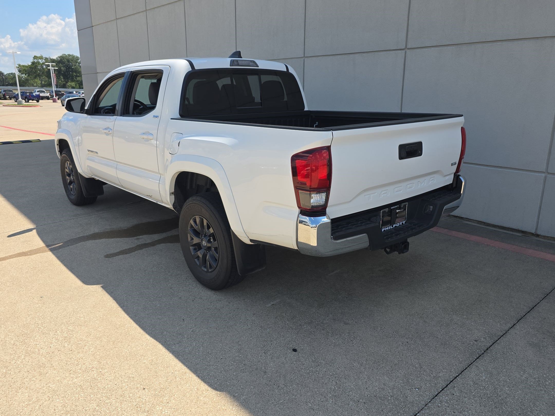 2023 Toyota Tacoma SR5 photo 3