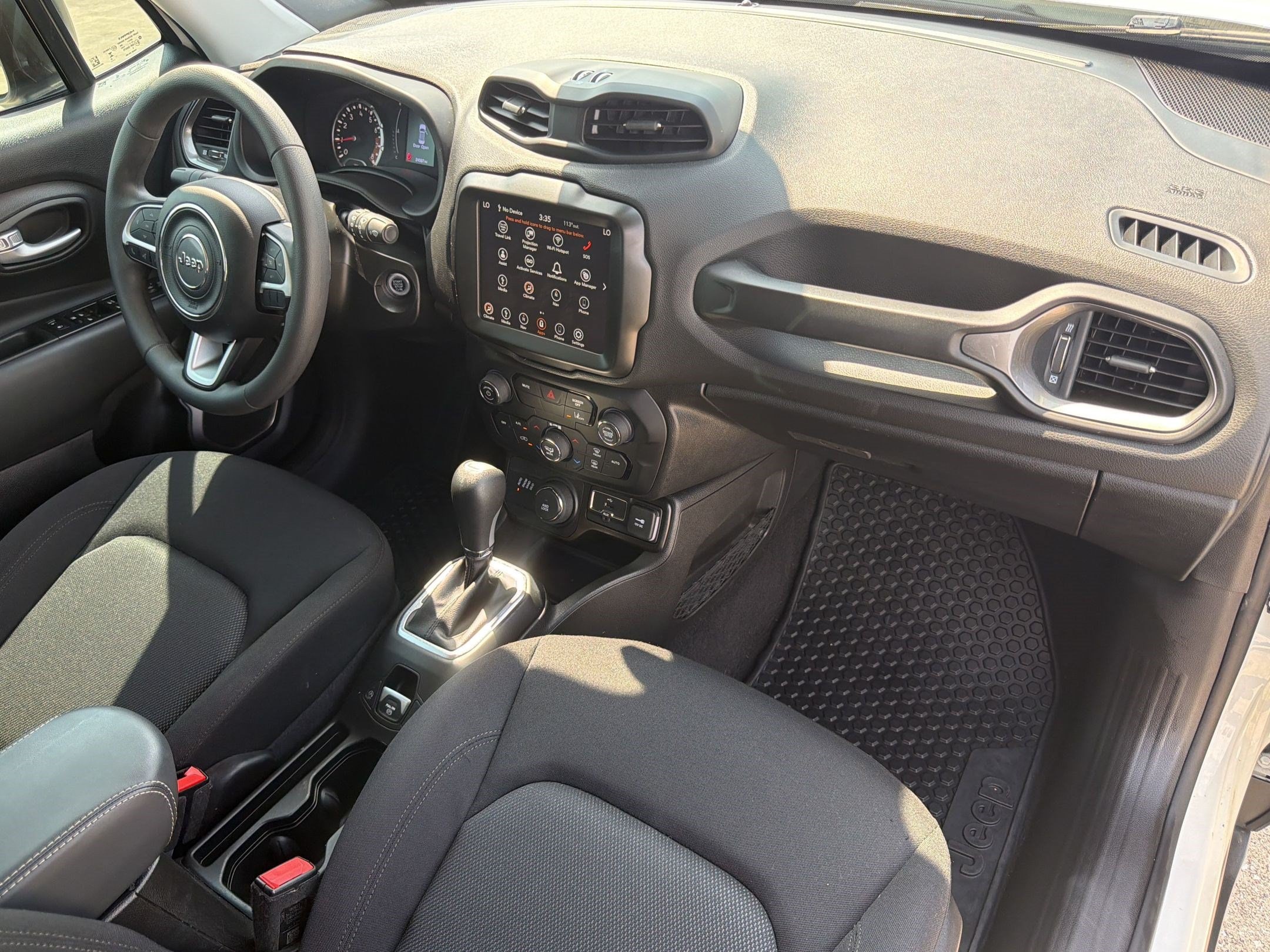 2023 Jeep Renegade Latitude - Photo 28