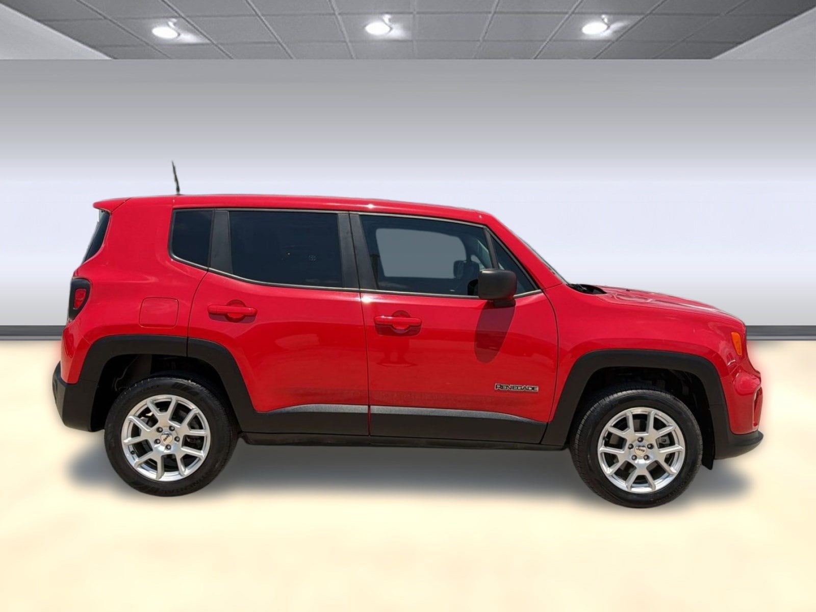 Renegade Latitude SUV