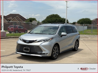 Used Used 2025 Toyota Sienna Platinum Van Passenger Van for sale in Nederland TX