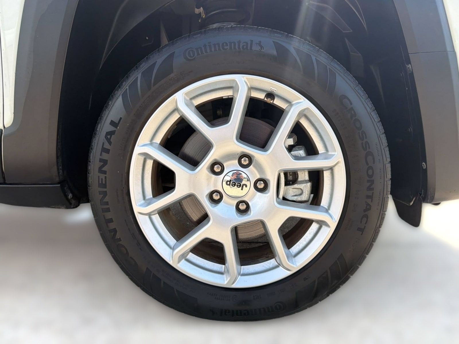 2023 Jeep Renegade Latitude - Photo 12